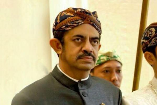 Pengusaha minyak itu sedianya diperiksa sebagai tersangka dugaan korupsi tata kelola minyak mentah pada Kamis, 24 Juli 2025.