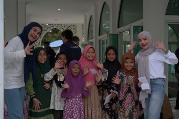Sobat Aksi Ramadhan PalmCo mengajarkan pentingnya berbagi dan saling membantu