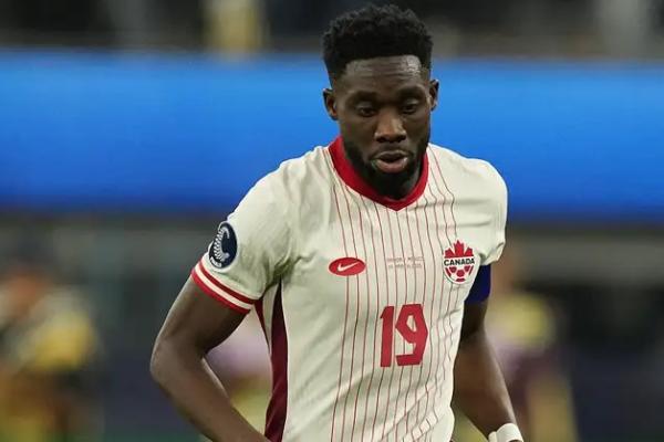 Bayern Munich akan menerima kompensasi ganti rugi dari FIFA atas cederanya Alphonso Davies, yang didapat ketika bek sayap itu bermain untuk Tim Nasional Kanada