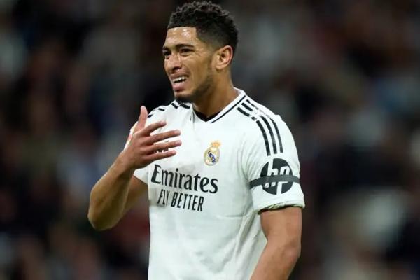 Gelandang muda Jude Bellingham mencatat sejarah baru di Liga Champions meski Real Madrid harus menelan kekalahan 0-1 dari Liverpool
