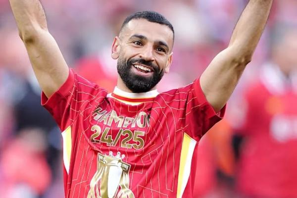 Jawara Musim ini Liverpool mendominasi daftar dengan tiga wakil, yaitu Mohamed Salah, Ryan Gravenberch, dan kapten Virgil van Dijk