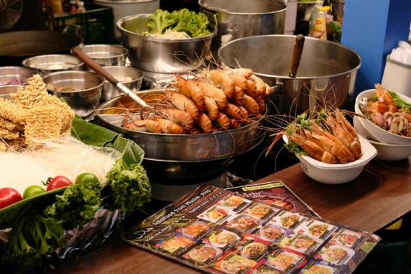 Memasak bukan sekadar kegiatan rutin di dapur, namun memasak juga merupakan salah satu seni yang dimulai dari pemilihan bahan masakan. Salah pilih bahan bisa membuat rasa masakan jadi tidak enak, bahkan berdampak buruk bagi kesehatan.