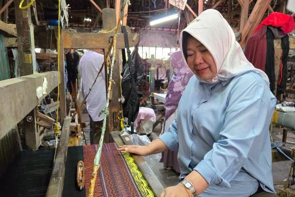 Siti Fauziah: Tenun Garut Punya Prospek Bagus