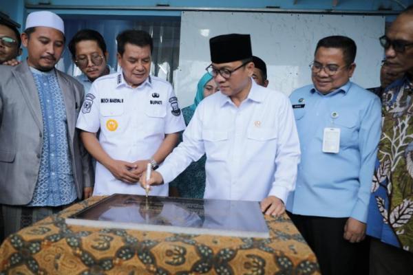 Mendes Yandri menegaskan jika pihaknya bakal beri dukungan kepada desa-desa lain yang juga ingin mendirikan SPPG.