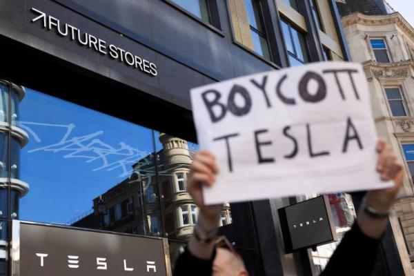 Pernah Jadi yang Tertinggi, Loyalitas Pelanggan Tesla Kini Anjlok
