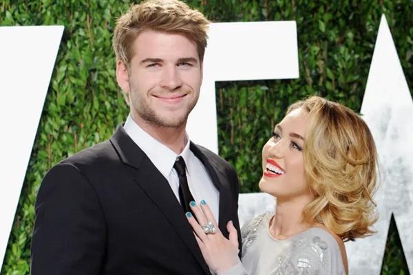 Liam Hemsworth Jadi Sumber Inspirasi Lagu Ciptaan Miley Cyrus
