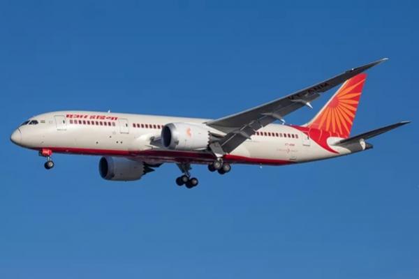 Kepolisian Kerajaan Kanada menuding seorang pilot Air India berada di bawah pengaruh alkohol sebelum bertugas di Bandara Vancouver.