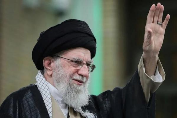 Pemimpin Tertinggi Iran, Ayatollah Ali Khamenei, tidak berada di Teheran dan telah dipindahkan ke lokasi yang aman di tengah eskalasi militer