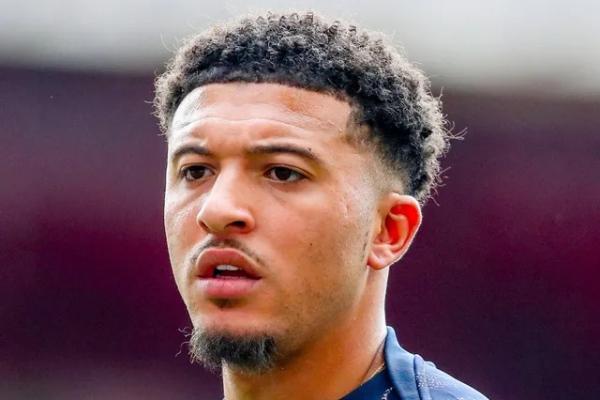 Kesepakatan transfer winger Manchester United, Jadon Sancho, menuju AS Roma dipastikan tidak berlanjut