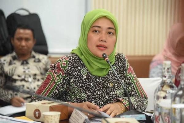 Ketika wisatawan asing memiliki daya beli lebih besar akibat kurs yang menguntungkan, pengeluaran mereka untuk akomodasi, kuliner, hiburan hingga produk lokal