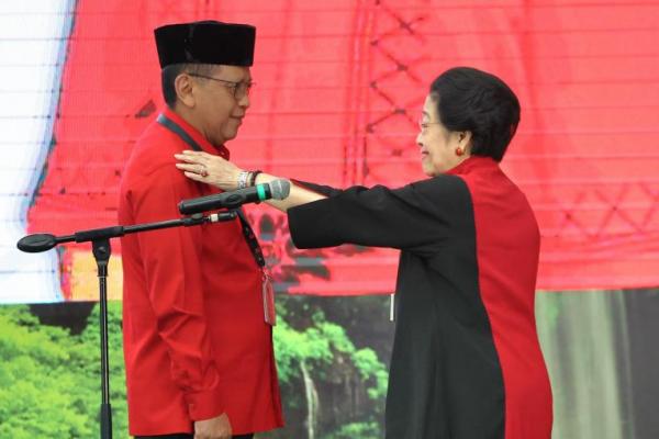 Ketua Umum DPP PDI Perjuangan (PDIP), Megawati Soekarnoputri kembali melantik Hasto Kristiyanto senagai&nbsp;Sekretaris Jenderal PDIP.