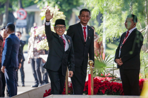 Ya, Pak Presiden Prabowo Subianto telah meletakkan cara kerja baru dengan pola dan model terobosan yang baru. Sehingga APBN kita tidak lagi berkerangka bisnis as usual.