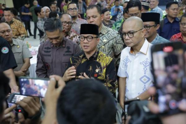 Lewat aplikasi ini, Dana Desa Rp71 Triliun, khusus Lampung Rp2,3 Triliun diharapkan sesuai dengan peruntukkannya seperti untuk Ketahanan Pangan, Stunting atau Kemiskinan Ekstrem sesuai Permendesa Nomor 2 Tahun 2024