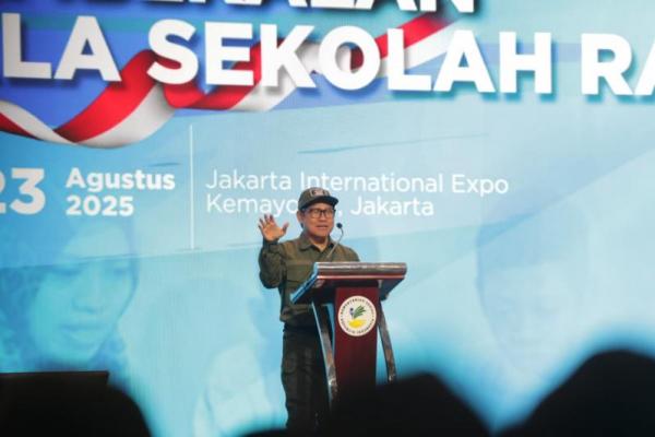 Menteri Koordinator Bidang Pemberdayaan Masyarakat (Menko PM) Abdul Muhaimin Iskandar mengatakan Sekolah Rakyat mengukir sejarah baru pendidikan di Tanah Air.
