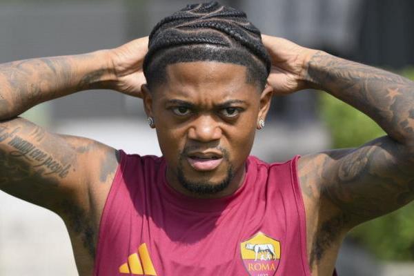 AS Roma memilih mengistirahatkan pemain anyarnya, Leon Bailey, selama empat pekan ke depan, setelah penyerang tersebut mengalami cedera dalam sesi latihan bersama Giallorossi.