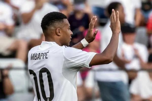 Mbappe perlu waspada dengan nomor punggung barunya. Sebab, ada kutukan aneh di balik nomor punggung ini. Dan kutukan tersebut hanya berlaku di Real Madrid.