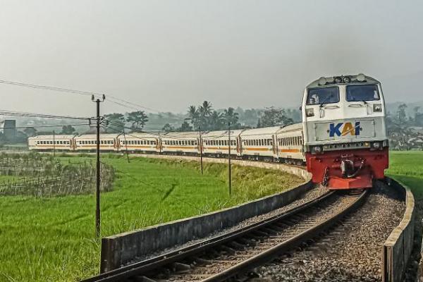 Semester I, KAI Logistik Sukses Angkut Barang 8,7 Juta Ton