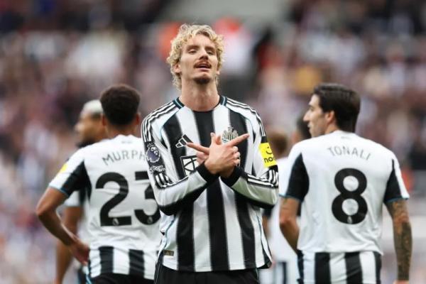 St. James` Park dipastikan akan bergemuruh pada Minggu (23/8) malam WIB saat Newcastle United bersiap menjamu Liverpool.