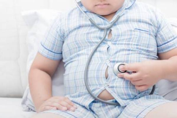 Berikut adalah empat tanda utama yang menunjukkan bahwa tubuh Anda mulai memasuki zona bahaya obesitas.