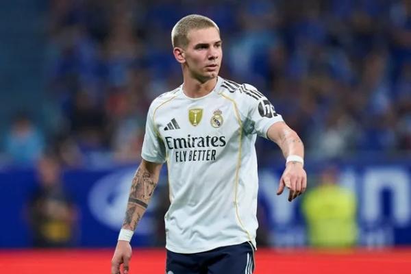 Talenta muda asal Argentina, Franco Mastantuono, dilaporkan kian dekat untuk merampungkan kepindahannya ke Fiorentina.