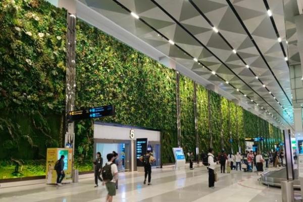 Nonton bareng Piala Dunia 2026 ini menjadi bagian dari upaya InJourney Airports memberikan airport experience terbaik kepada pengguna jasa bandara.Â 