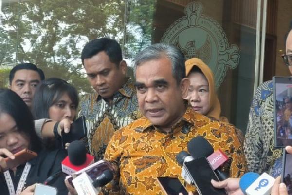 Kami meyakini dengan situasi ini negara akan kuat, pemerintah akan efektif, dan tentu saja ideologi negara juga akan makin diterima sebagai sebuah ideologi bersama dalam tindakan berbangsa negara negara.