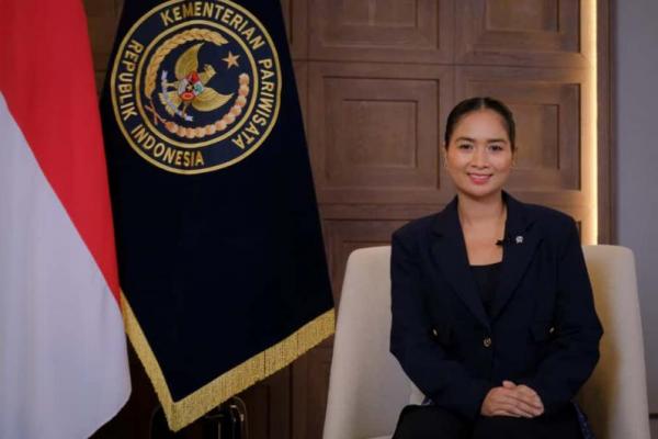 Menteri Pariwisata Widiyanti Putri Wardhana membantah anggapan bahwa Bali sepi dari kunjungan wisatawan selama periode libur Natal 2025 dan Tahun Baru 2026