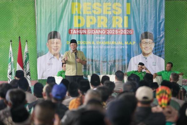 Wakil Ketua DPR RI Cucun Ahmad Syamsurijal, mengingatkan masyarakat untuk lebih waspada terhadap berbagai tawaran kerja ke luar negeri yang tidak melalui jalur