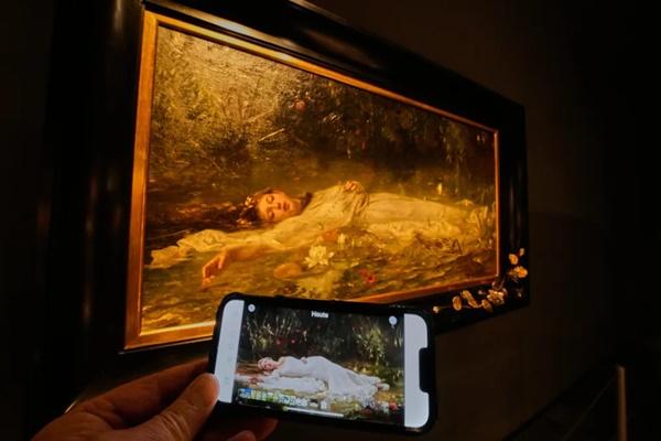 Taylor Swift Bikin Swifties Penasaran dengan Lukisan Ophelia di Museum Jerman