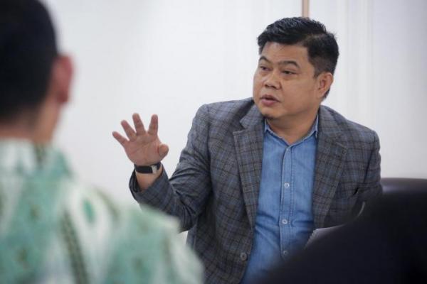 Setahun pemerintahan Presiden Prabowo Subianto berhasil mengangkat marwah Indonesia di tingkat global. Langkah geopolitik Prabowo telah mengguncang dunia.