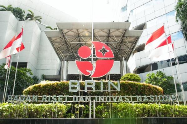 Arah riset strategis yang dilakukan oleh seluruh periset di Indonesia diharapkan tidak lagi berjalan sendiri-sendiri, melainkan mengacu pada koridor yang jelas