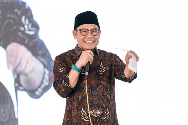 Menko PM A. Muhaimin Iskandar menyebut Presiden Prabowo Subianto setujui pelatihan untuk kepala keluarga miskin ekstrem langsung kerja