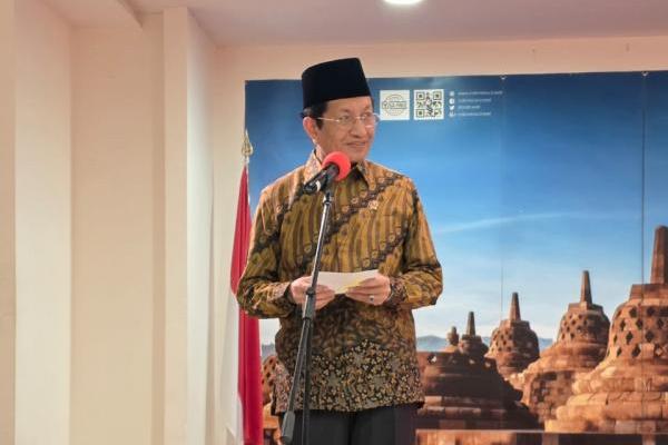 Menag Nasaruddin Umar melarang Aparatur Sipil Negara (ASN) di lingkungan Kementerian Agama (Kemenag), menggunakan kendaraan dinas untuk kepentingan mudik