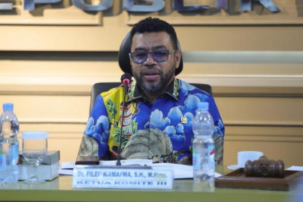 Kalau masyarakat menilai otsus gagal, berarti pemerintah daerah yang gagal karena sebagai pengelola dana otsus.