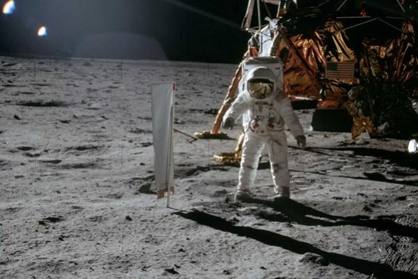 Tolak Kontroversi Kim Kardashian, NASA Beberkan Bukti Pendaratan di Bulan
