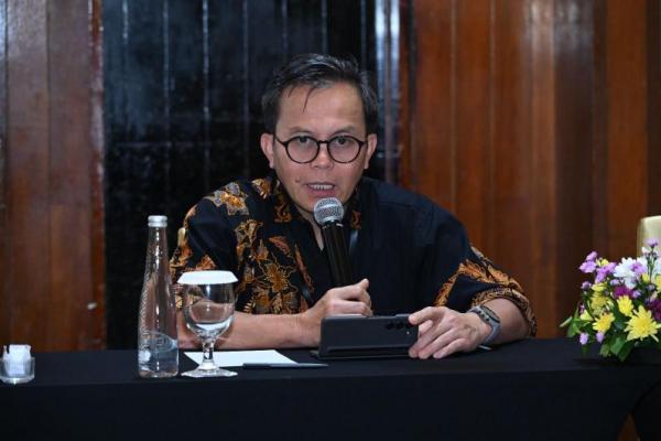 Direktur Bidang Pendidikan dan Kemampuan OECD, Andreas Schleicher, mengapresiasi capaian Indonesia dalam hasil PISA 2025