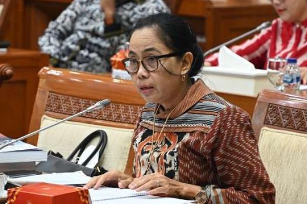 Besarnya kontribusi Perguruan Tinggi Swasta (PTS) terhadap pendidikan tinggi nasional dinilai belum sepenuhnya diimbangi dengan dukungan negara yang memadai.