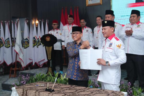 Kita berharap asosiasi seperti Apdesi Merah Putih ini akan menjadi ujung tombak, akan menjadi pelaku utama terhadap kesuksesan program-program pemerintah