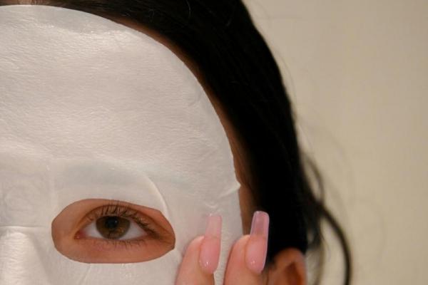 Bellâ€™s palsy adalah kondisi gangguan saraf wajah yang menyebabkan kelemahan atau kelumpuhan pada satu sisi wajah.