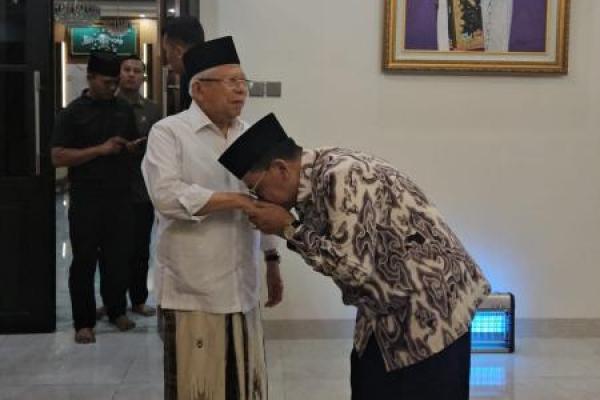 Majelis Ulama Indonesia (MUI) membenarkan kabar pengunduran diri Kiai Ma`ruf Amin sebagai Ketua Dewan Pertimbangan (Wantim).