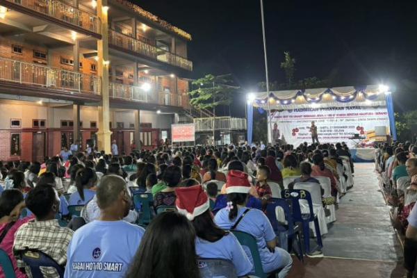 Dari perayaan Natal Hagai Hot Tio School, pendiri ingatkan meski sekolah ini gratis tapi tetap berstandar tinggi