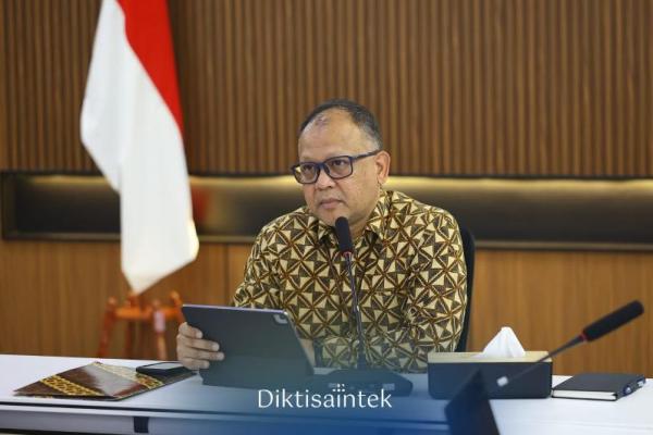 Kementerian Pendidikan Tinggi, Sains, dan Teknologi (Kemdiktisaintek) membantah telah menetapkan kesimpulan final terhadap kasus kekerasan seksual di FHUI
