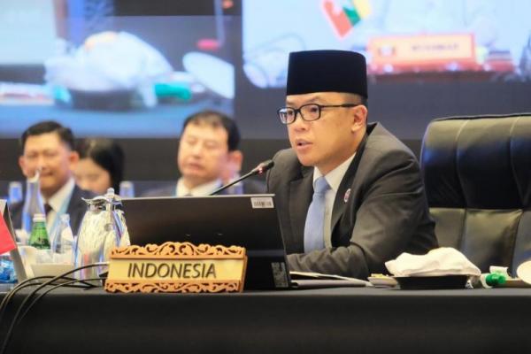 Persatuan di antara negara-negara anggota OKI akan memperkuat solidaritas dan kerja sama untuk menyuarakan kepentingan dunia Islam