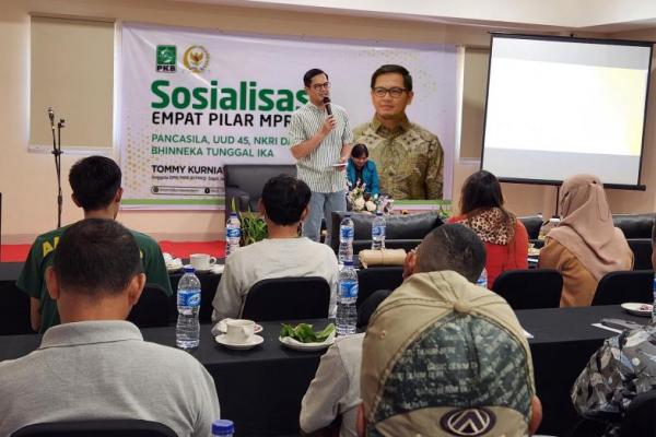 Dihadapan ratusan peserta yang umumnya para pelaku UMKM, Tommy Kurniawan suntik semangat berkembang