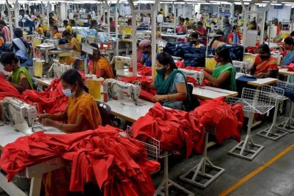 Para eksportir India mulai khawatir kehilangan pendapatan pada musim panas dari pasar Amerika Serikat (AS), jika gagal mengamankan pesanan pada Januari ini.