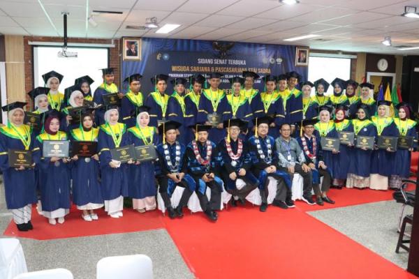 Berikut adalah 10 kumpulan ucapan Hari Sarjana Nasional 2026 yang penuh inspirasi dan pesan mendalam untuk dibagikan.