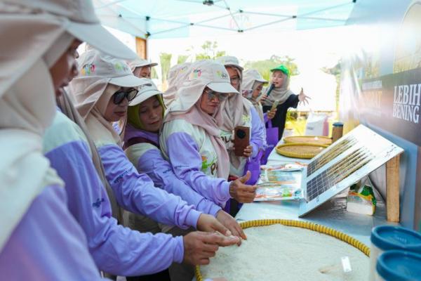 Syngenta Indonesia terus mendorong peningkatan jumlah petani perempuan di Indonesia. Salah satunya melalui peluncuran komunitas PUTRI Petani Maju