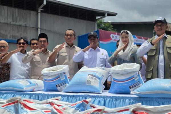 Kementerian Haji dan Umrah Republik Indonesia memfasilitasi ekspor perdana beras Nusantara sebanyak 2.280 ton ke Arab Saudi