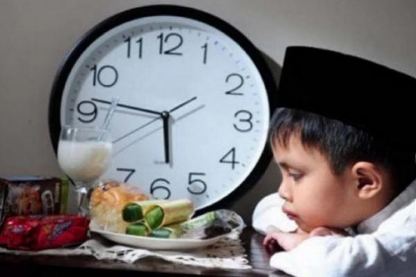 Berikut beberapa puasa sunnah yang dapat diamalkan selama Bulan Safar beserta keutamaannya.