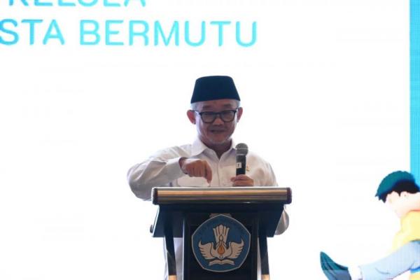 Kemdikdasmen terus mendorong transformasi tata kelola SMK swasta sebagai upaya mewujudkan pendidikan vokasi yang unggul, relevan, dan berdaya saing.